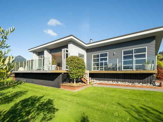 33 Harbour View Heights, Picton