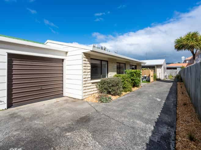 8B Grove Street, Saint Kilda