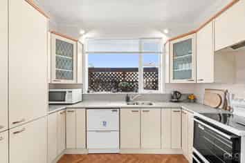 64 Totara Crescent, Woburn