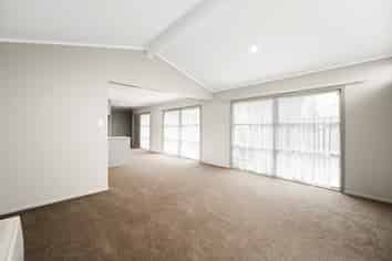 11 Read Place, Chartwell