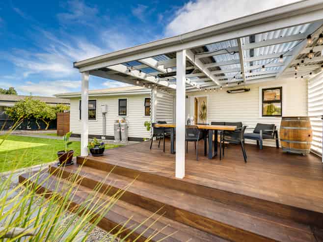16 Surrey Street, Taradale