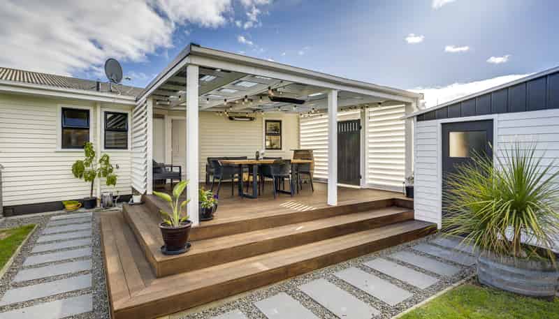 16 Surrey Street, Taradale