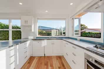 59 Fenwick Crescent, Hillcrest