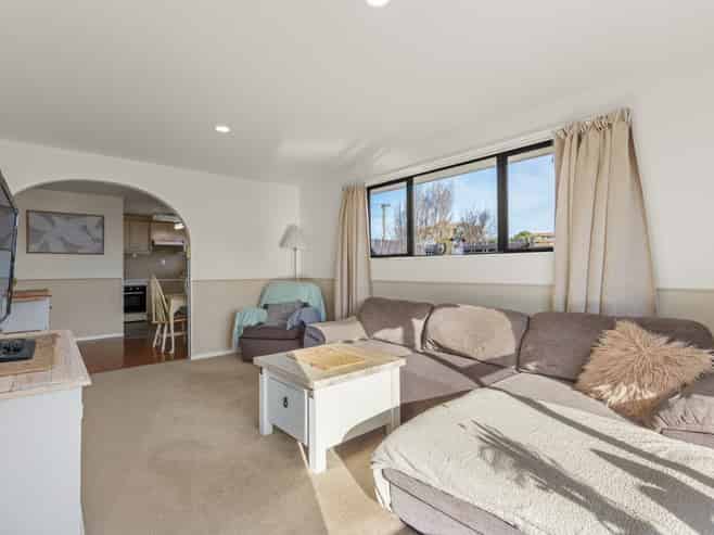 2/2 McHaffies Place, Wainoni