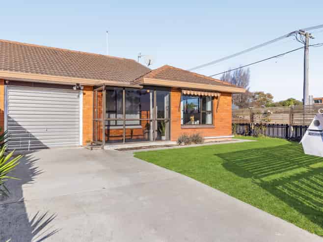 2/2 McHaffies Place, Wainoni
