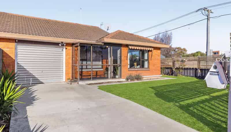 2/2 McHaffies Place, Wainoni