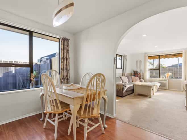 2/2 McHaffies Place, Wainoni