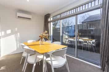 81 Canon Street , Saint Albans