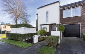 81 Canon Street , Saint Albans