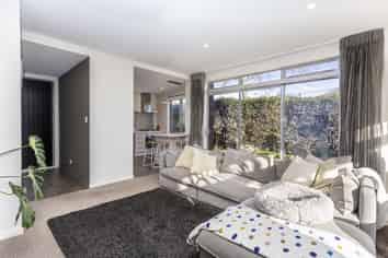 81 Canon Street , Saint Albans
