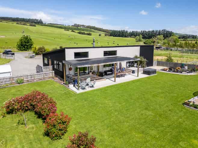 1331 Ponatahi Road, Carterton
