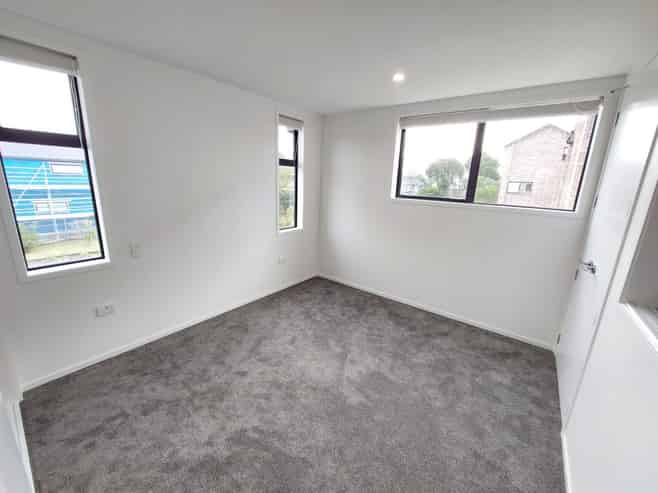 1/57 Taikata Road , Te Atatu Peninsula