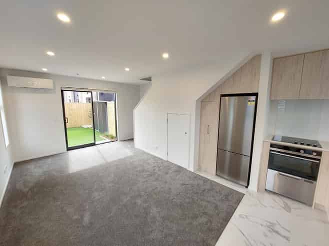 1/57 Taikata Road , Te Atatu Peninsula