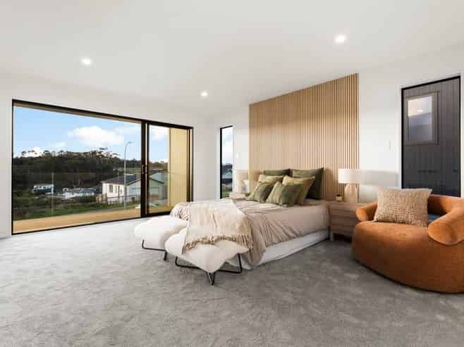 242, 244 West Hoe Heights, Orewa