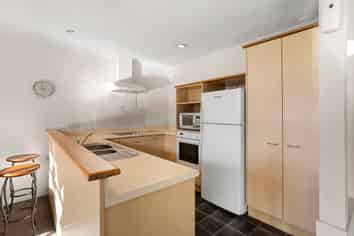 2 Regents Park Place, Westgate
