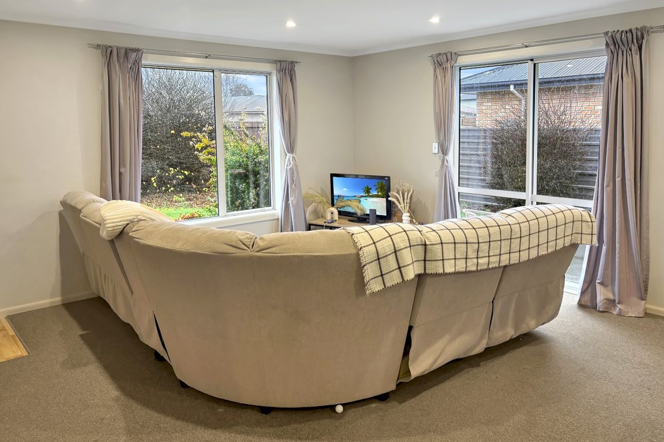 Stylish and Comfortable 3-Bedroom Living - Bild 2
