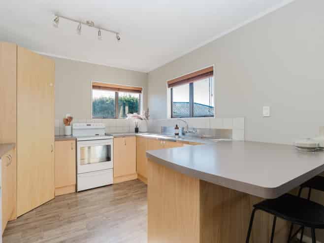 11 Hilliard Place, Leamington
