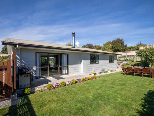 6A Lanes Road, Alexandra