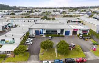 Versatile Warehouse Available 873sqm