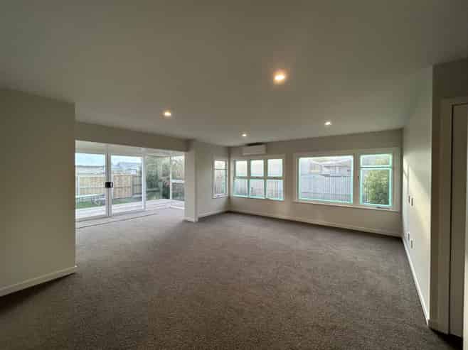33 Wharerangi Road, Tamatea