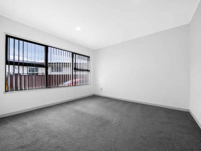 43 Wickman Way, Mangere East