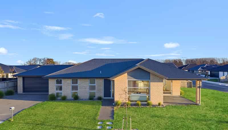 39 Chambers Avenue, Woodend