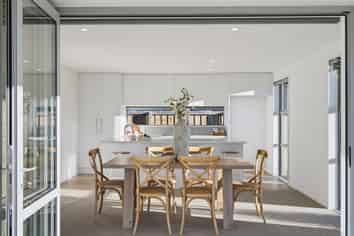 39 Chambers Avenue, Woodend