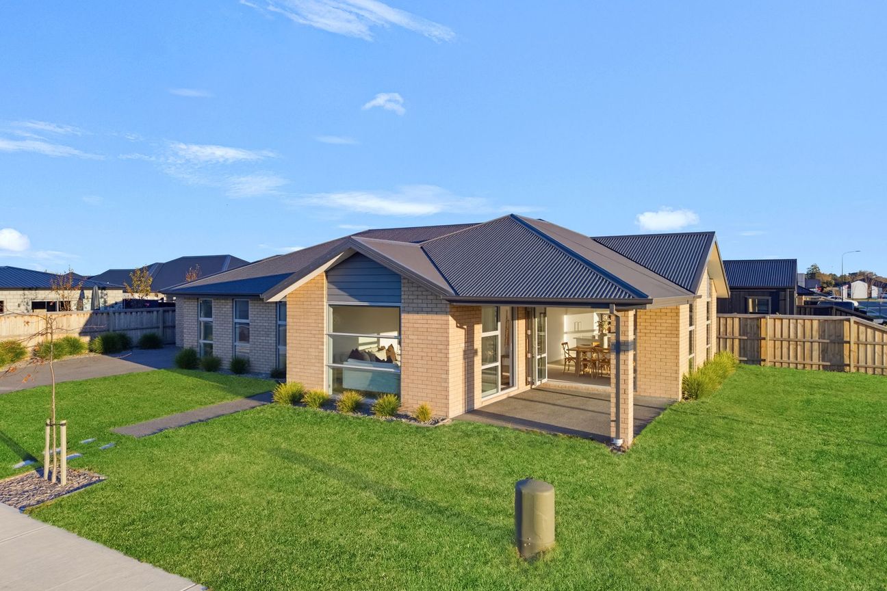 High Quality 2024 Build, Ready to Move-In - Widok 2