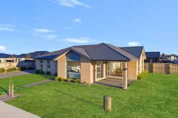 39 Chambers Avenue, Woodend