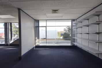 Onewa office with exposure