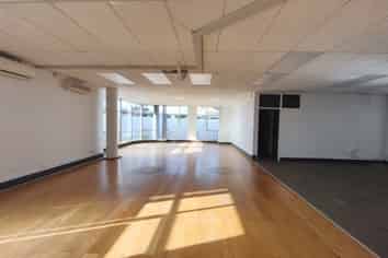 Affordable ground floor office with five car parks