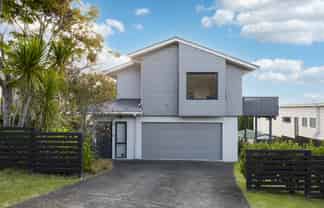 40 Elliston Crescent, Stanmore Bay