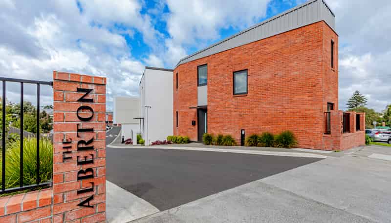 124 Taylors Road, Mount Albert