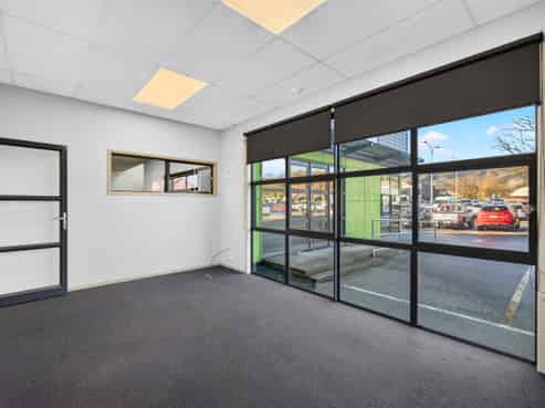 Flexible Office Space with Excellent Parking