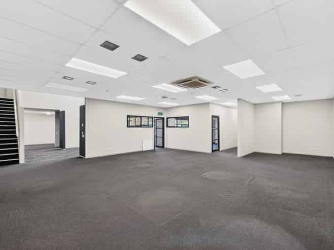 Flexible Office Space with Excellent Parking
