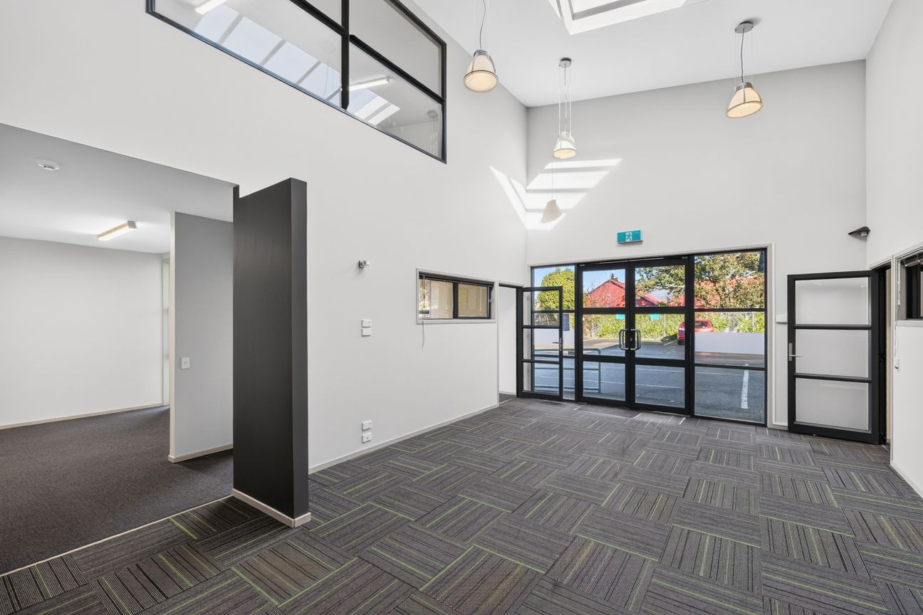 Flexible Office Space with Excellent Parking - Ansicht 2