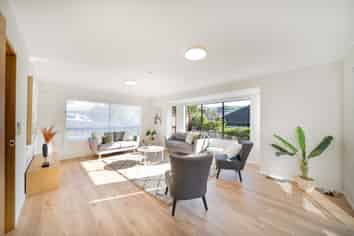 12 Longmont Terrace, Churton Park