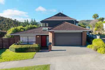 12 Longmont Terrace, Churton Park