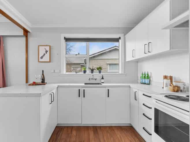 37a Breakwater Road, Moturoa