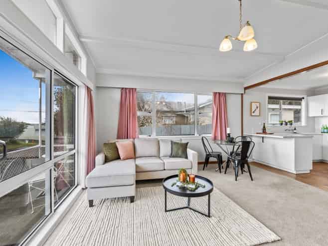 37a Breakwater Road, Moturoa