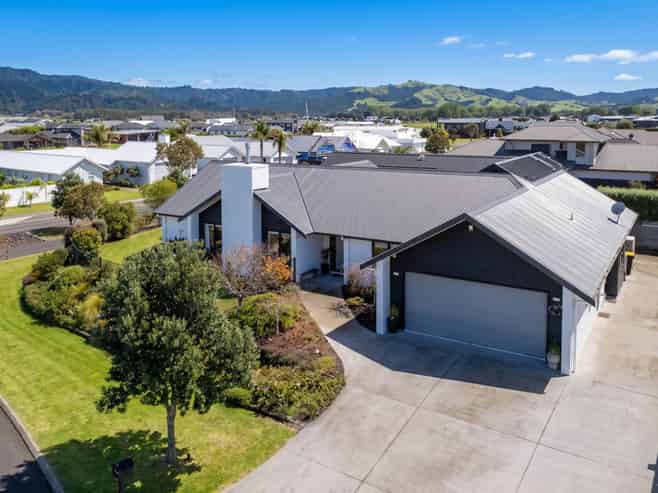 1 Topping Place, Whitianga