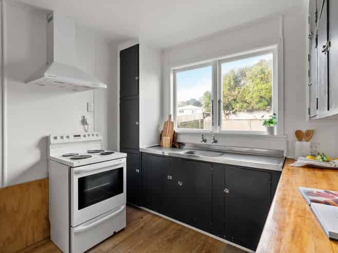70-72 Waihemo Street, Waitangirua