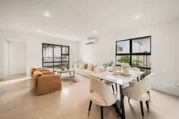 7 Wynne Gray Avenue, Stonefields