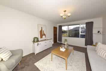  2/36 Compton Street, Woolston