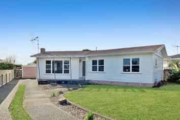7  Ross Street , Levin