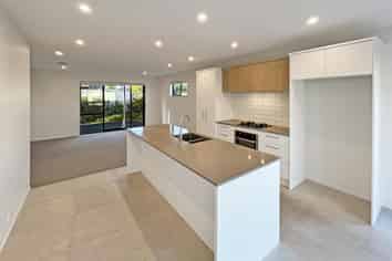 19 Whimbrel Road , Flat Bush