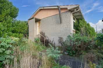 1 Kirk Crescent, Bluff