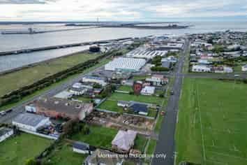 143 Barrow Street, Bluff