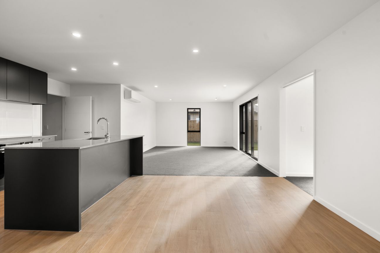 Priced to Move - 215sqm of Family Living - Altro