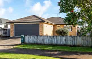 15  Raabia Close, Parakai